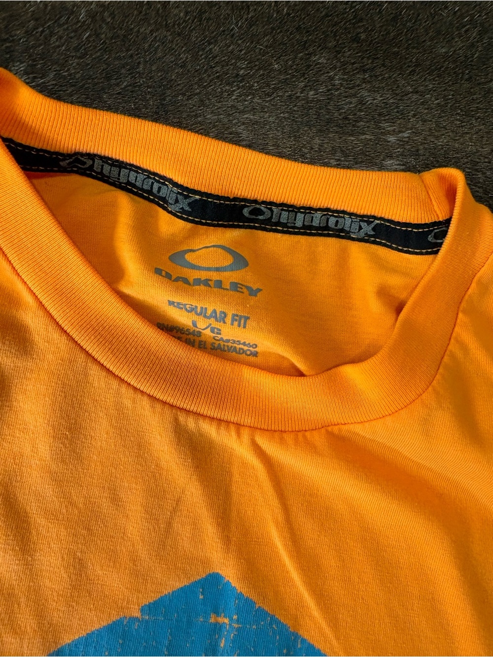 Oakley large shirt tshirt - Picture 4 of 6